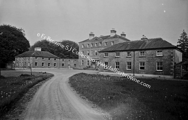 FRENCHPARK THE HOUSE  FROM THE AVENUE  EAST SIDE